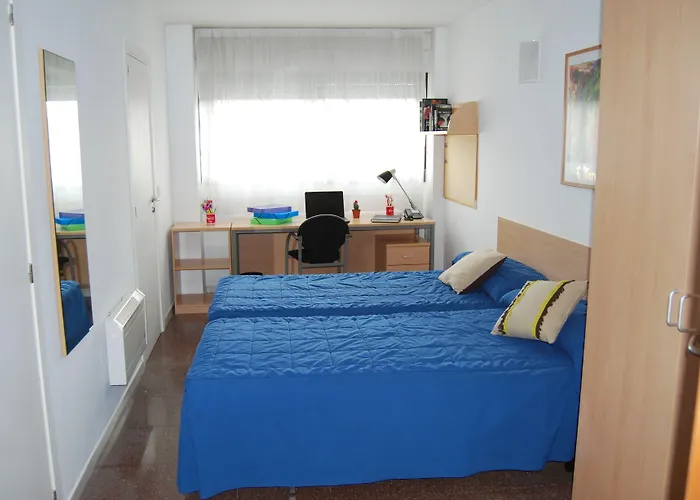 R.u Colegio De Cuenca - Centro Adscrito A La Reaj Hotel