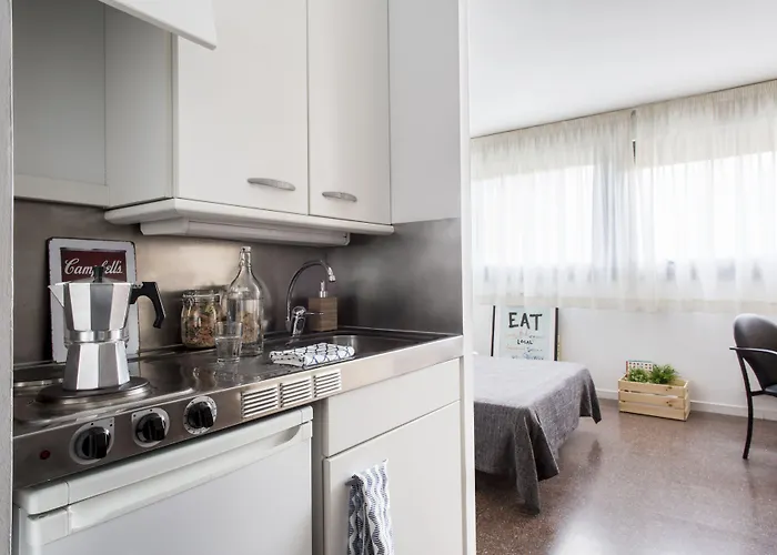 호텔 R.u Colegio De Cuenca - Centro Adscrito A La Reaj 2*