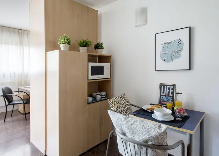 R.u Colegio De Cuenca - Centro Adscrito A La Reaj